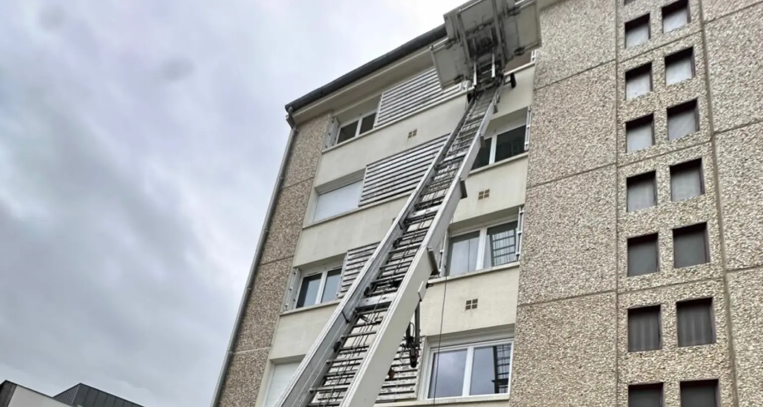 Mardel Demenagements Demenagement En Bretagne Monte Meubles Mardel Demenagements Demenagement En Bretagne Monte Meubles